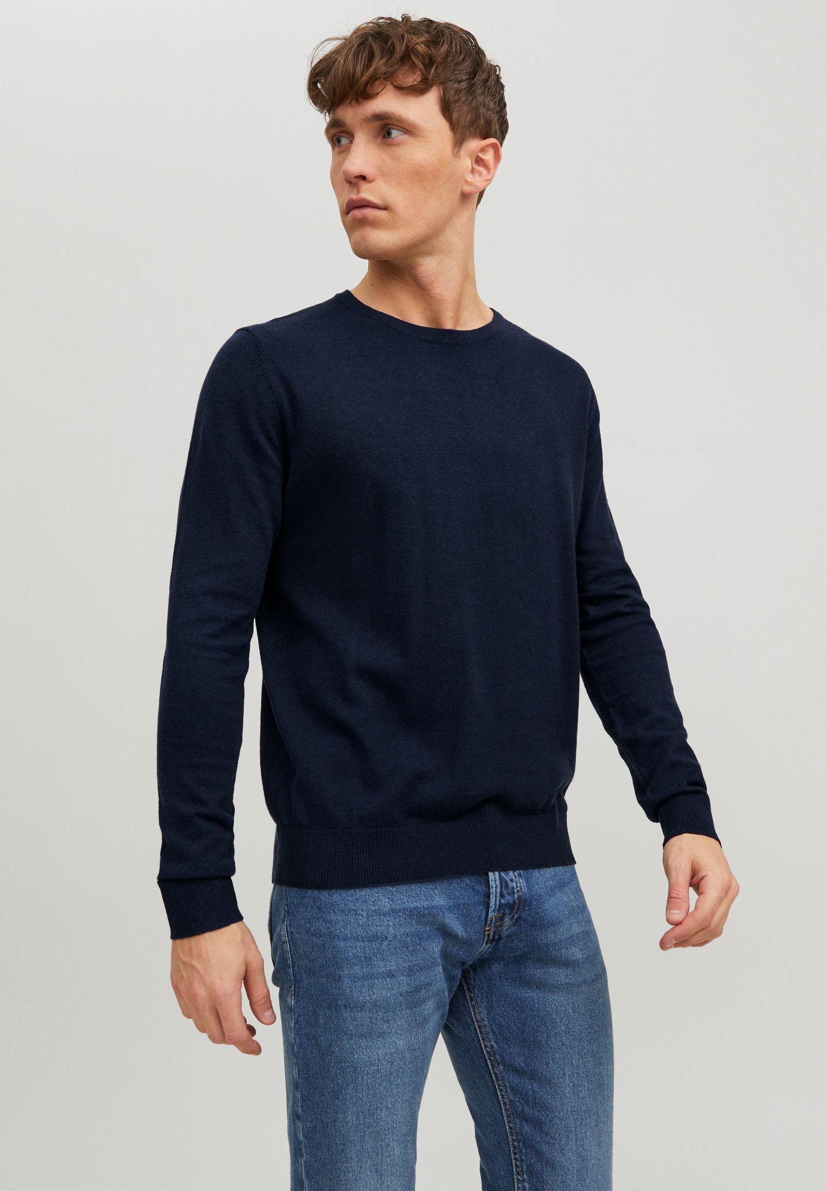 Jack & Jones JJEEMIL CREW NECK - Trui - marineblauwe blazer