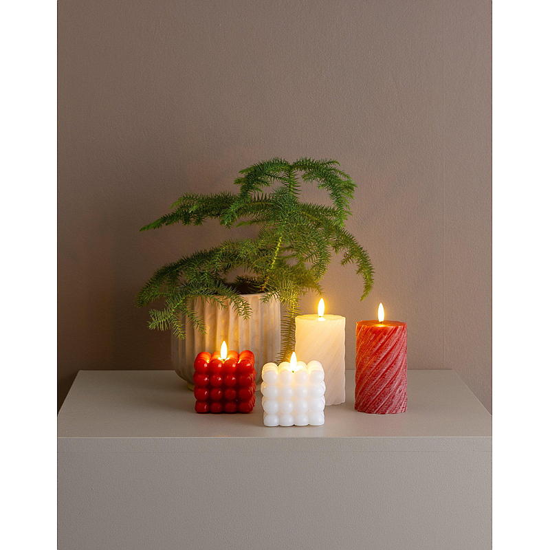 Lámpara LED Vie Selected Cube de 8,5 x 8,5 x 7,5 cm con temporizador, color rojo.