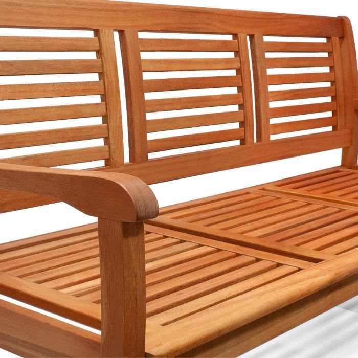 Banco de jardim DEUBA com 3 lugares, em madeira de eucalipto pré-oleada, com certificação FSC®, ideal para varanda, terraço e pátio.