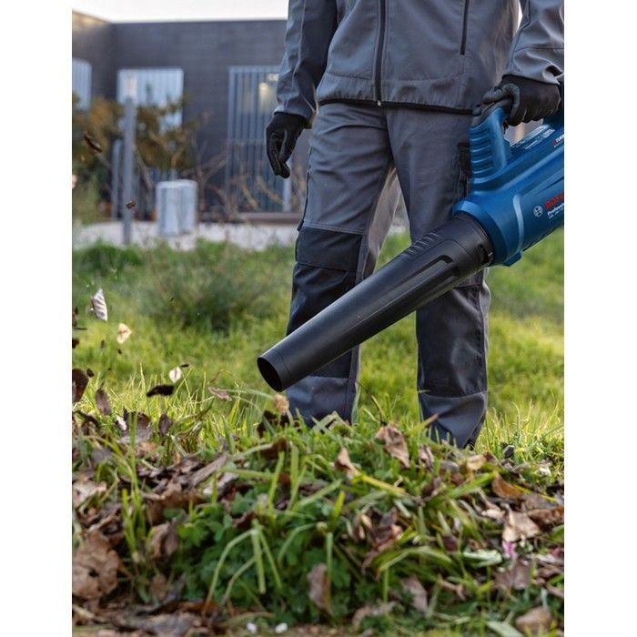 Bosch Professional 18V Souffleur GBL 18V-750 (780 m³/h, vitesse d’air jusqu’à 198 km/h, variateur de vitesse) sans batterie