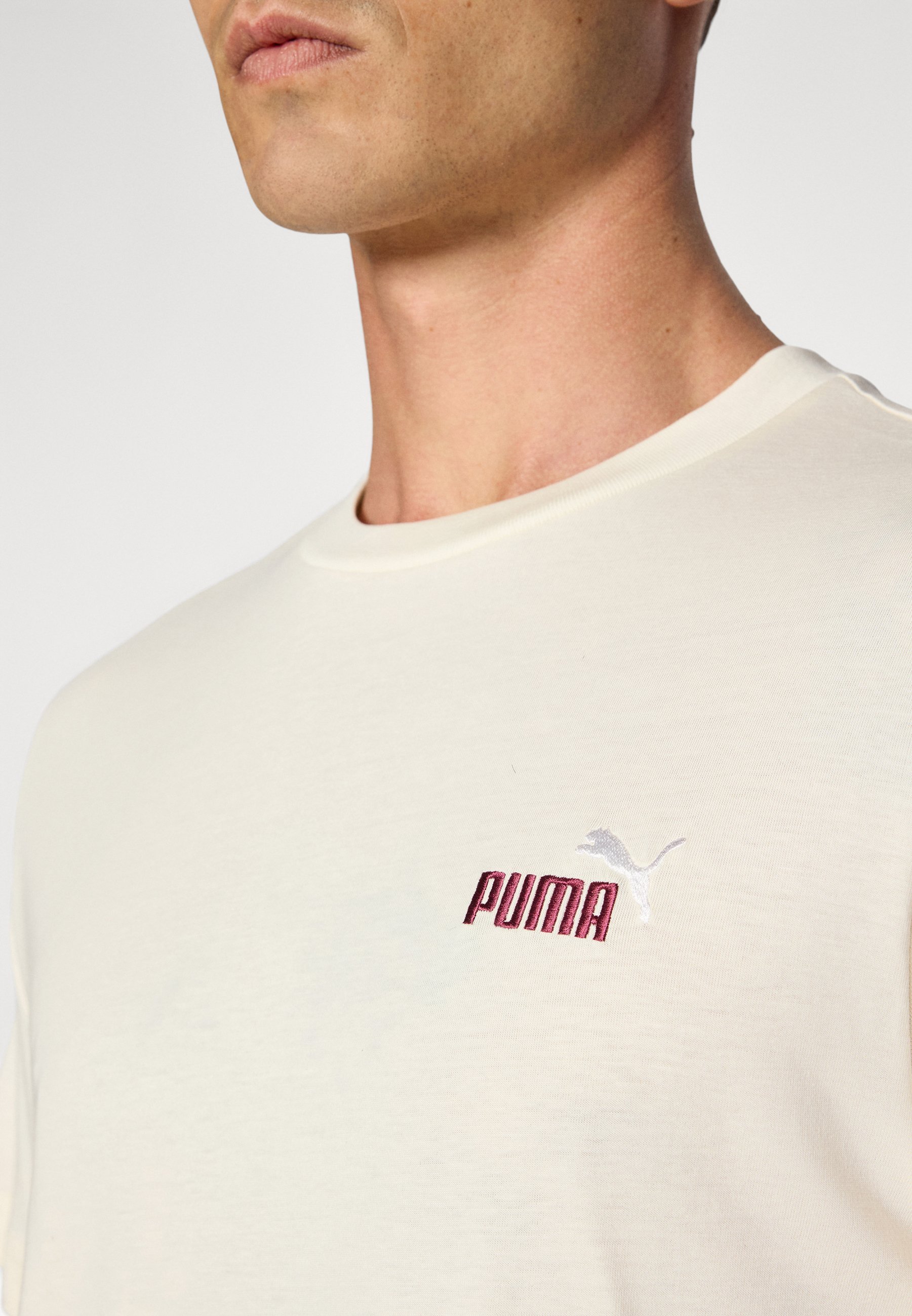 Puma COLOR SMALL LOGO TEE - Basic T-shirt - geen kleurstof