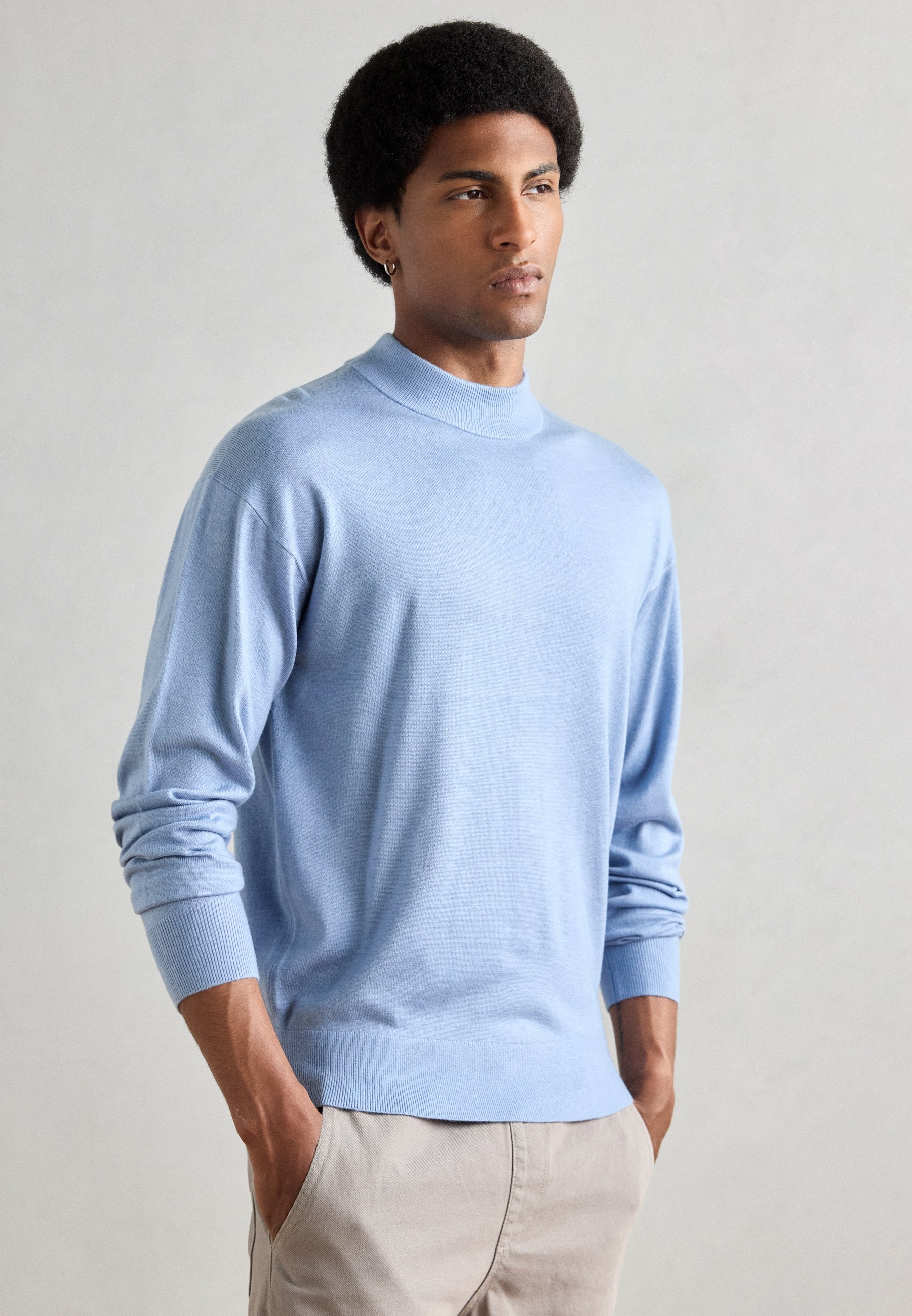 Scotch & Soda SEASONAL CORE Trui met verlaagde schouders en opstaande kraag - Trui - vervaagde denim