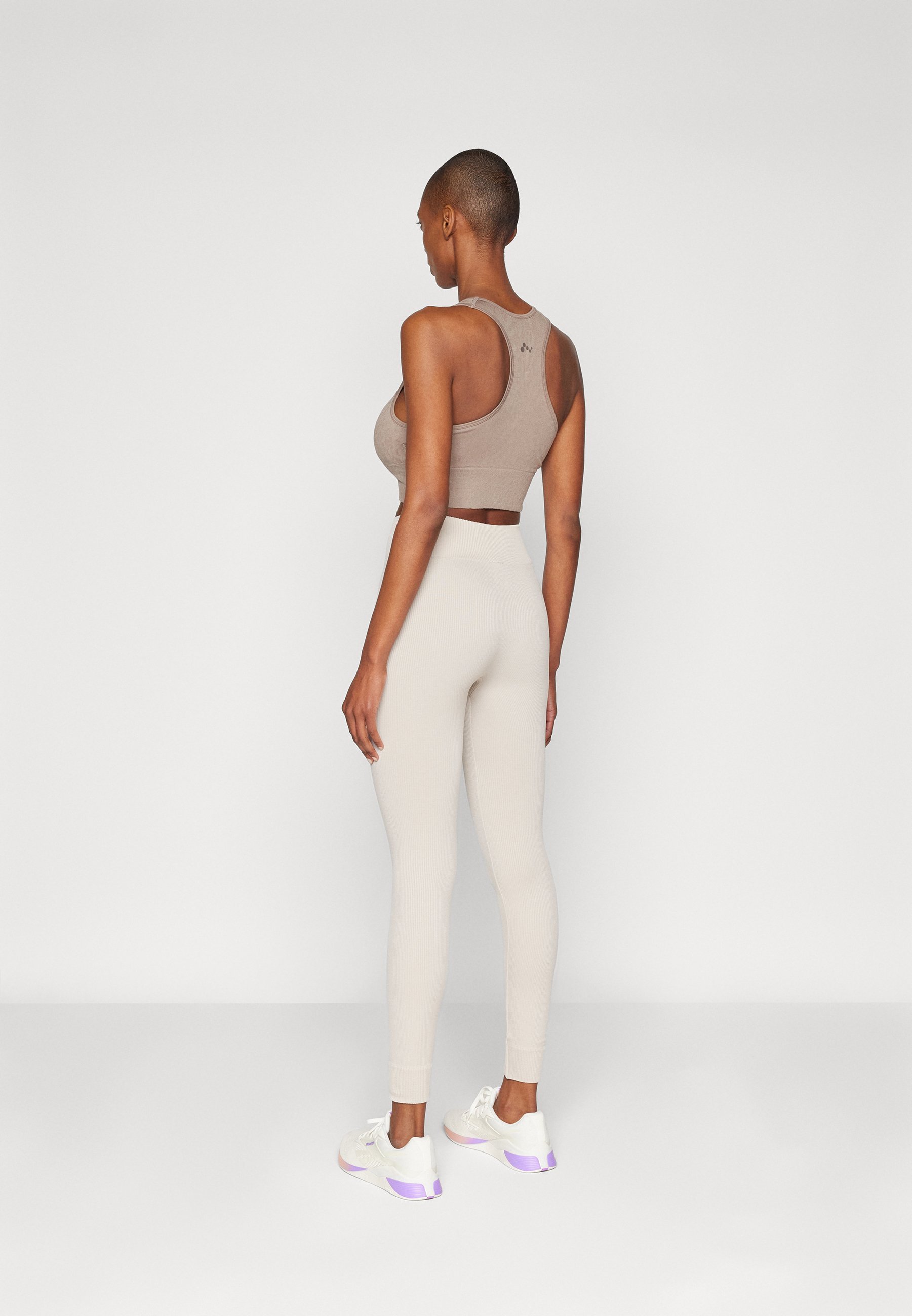 ONLY Play ONPJAIA LIFE SEAM - Leggings - Perlmuttwolke