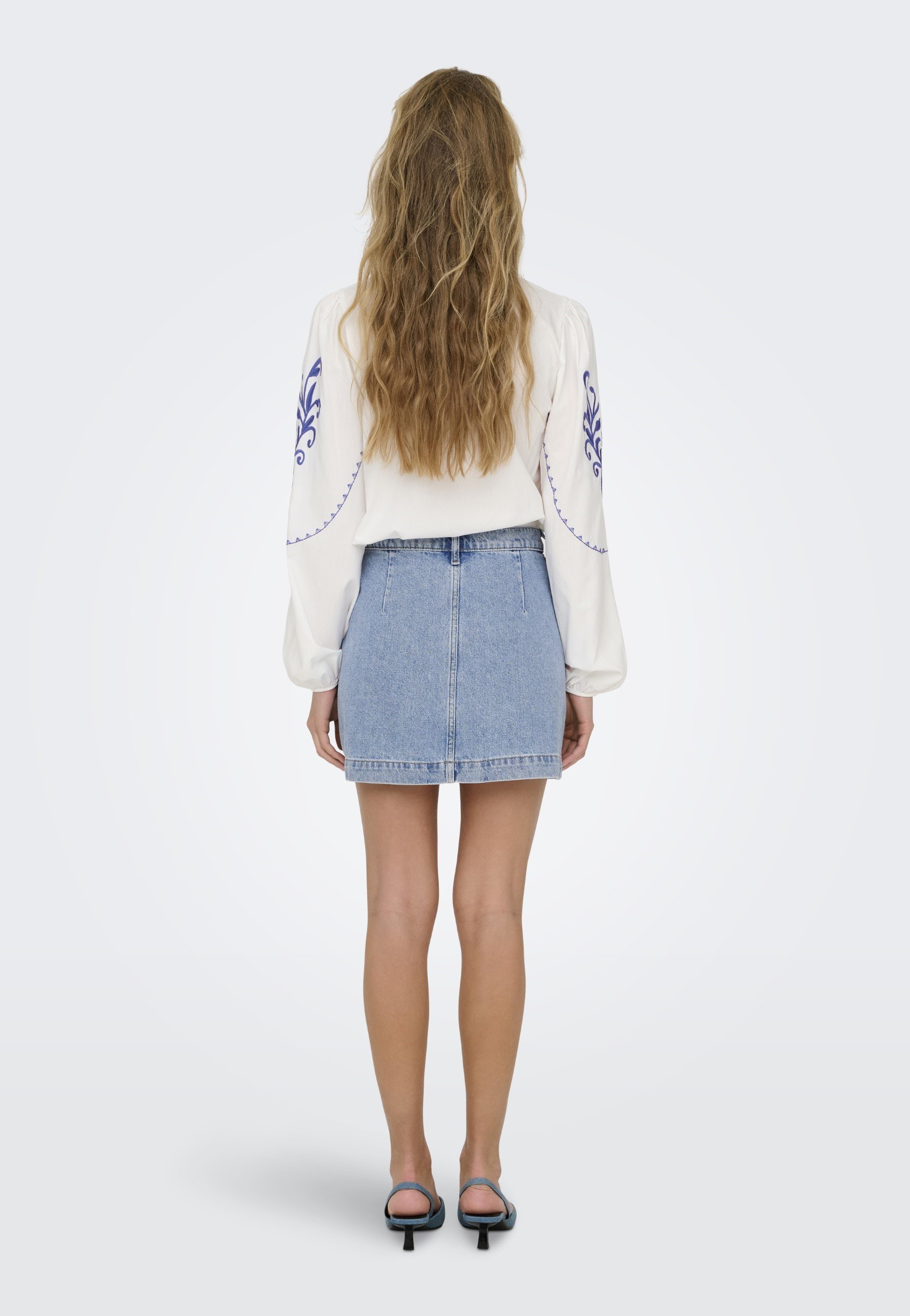JUPE EN UNIQUEMENT SUR ONLAMAZING - Jupe en jean - jean bleu clair