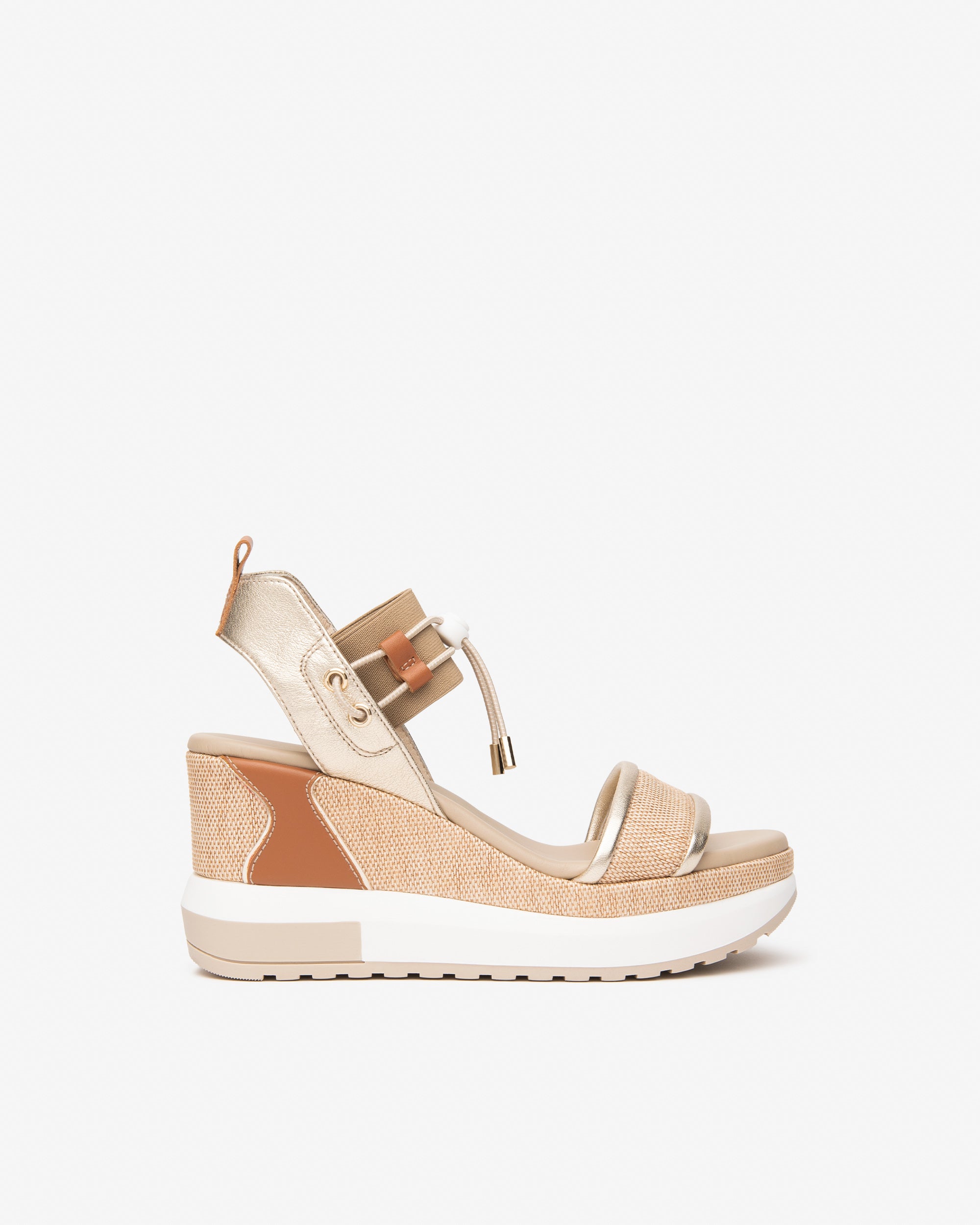  Damensandalen aus Leder, Canvas und technischen Materialien