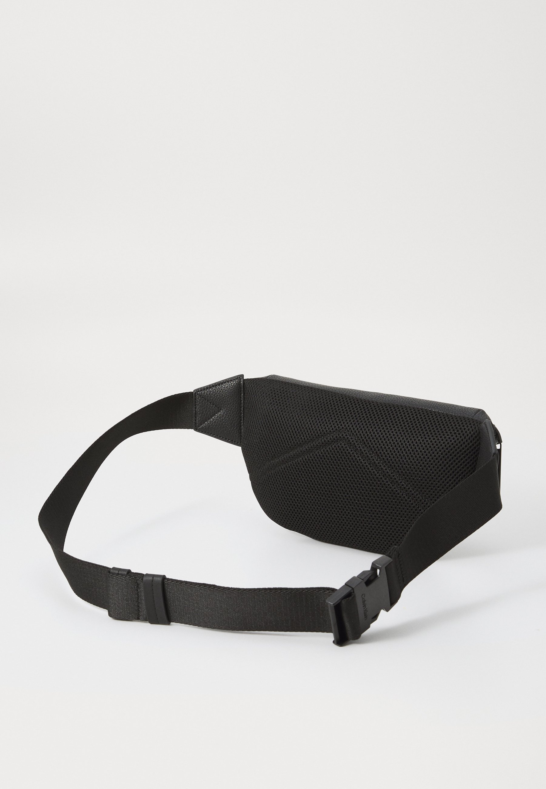 Calvin Klein MUST WAISTBAG - Heuptas - zwart