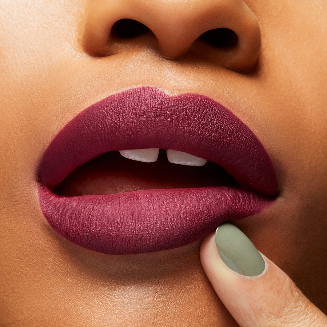 MAC lūpu krāsa Locked Kiss Ink™ šķidrā lūpu krāsa – 5 ml
