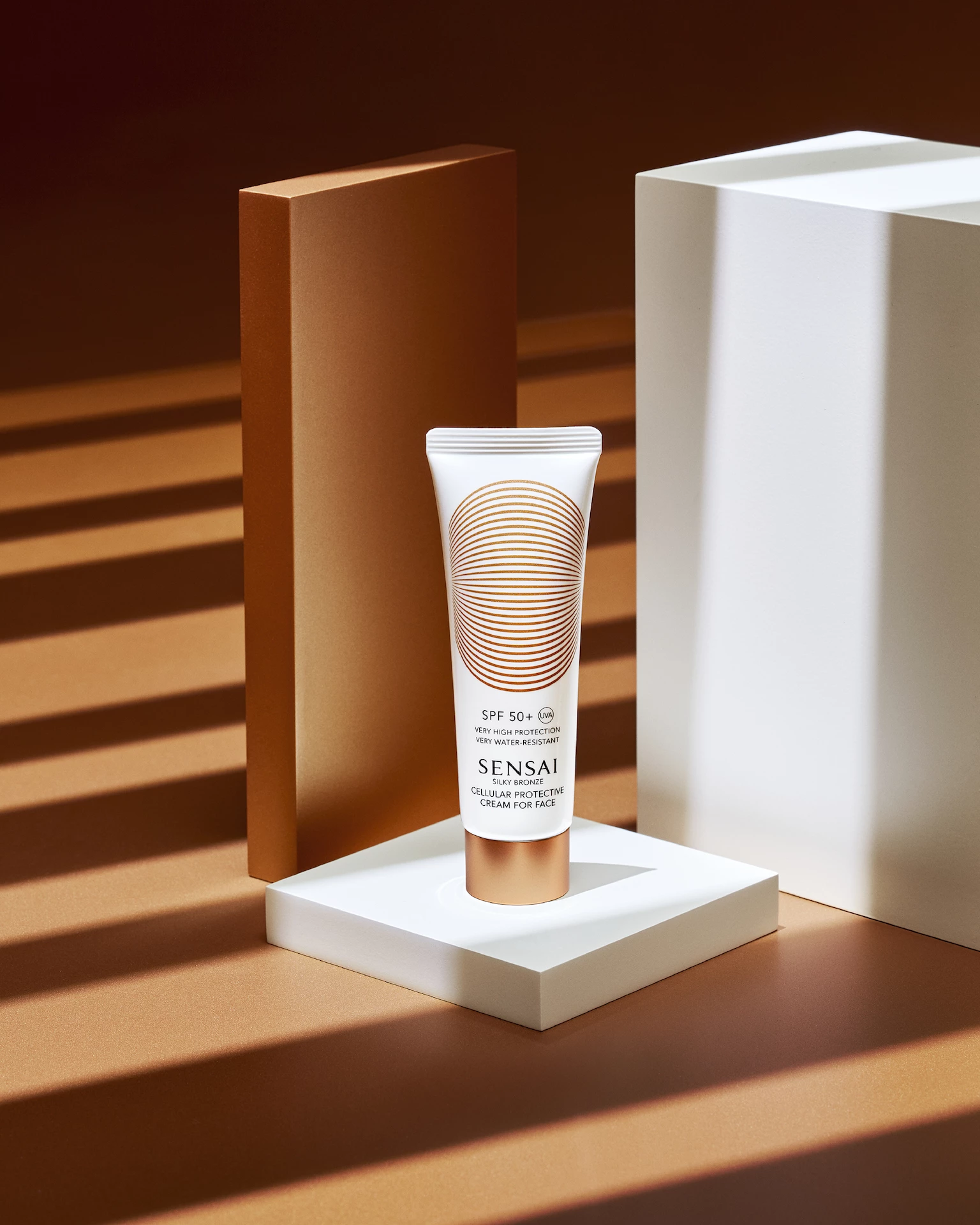 Ochranný krém na obličej Silky Bronze s buněčnými buňkami SPF50+ 50 ml - SENSAI