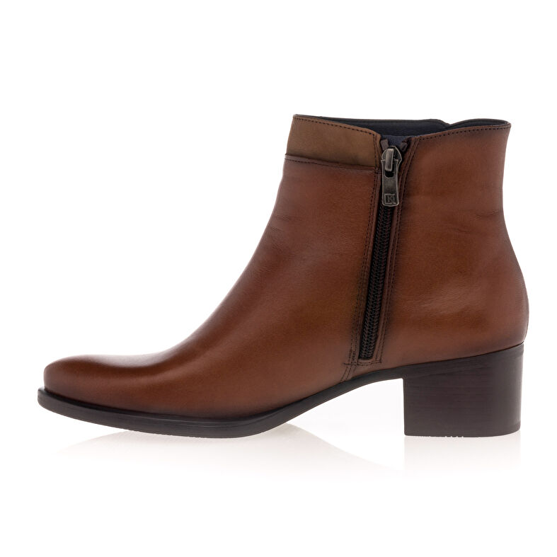 Botas marrones para mujer / Botines
