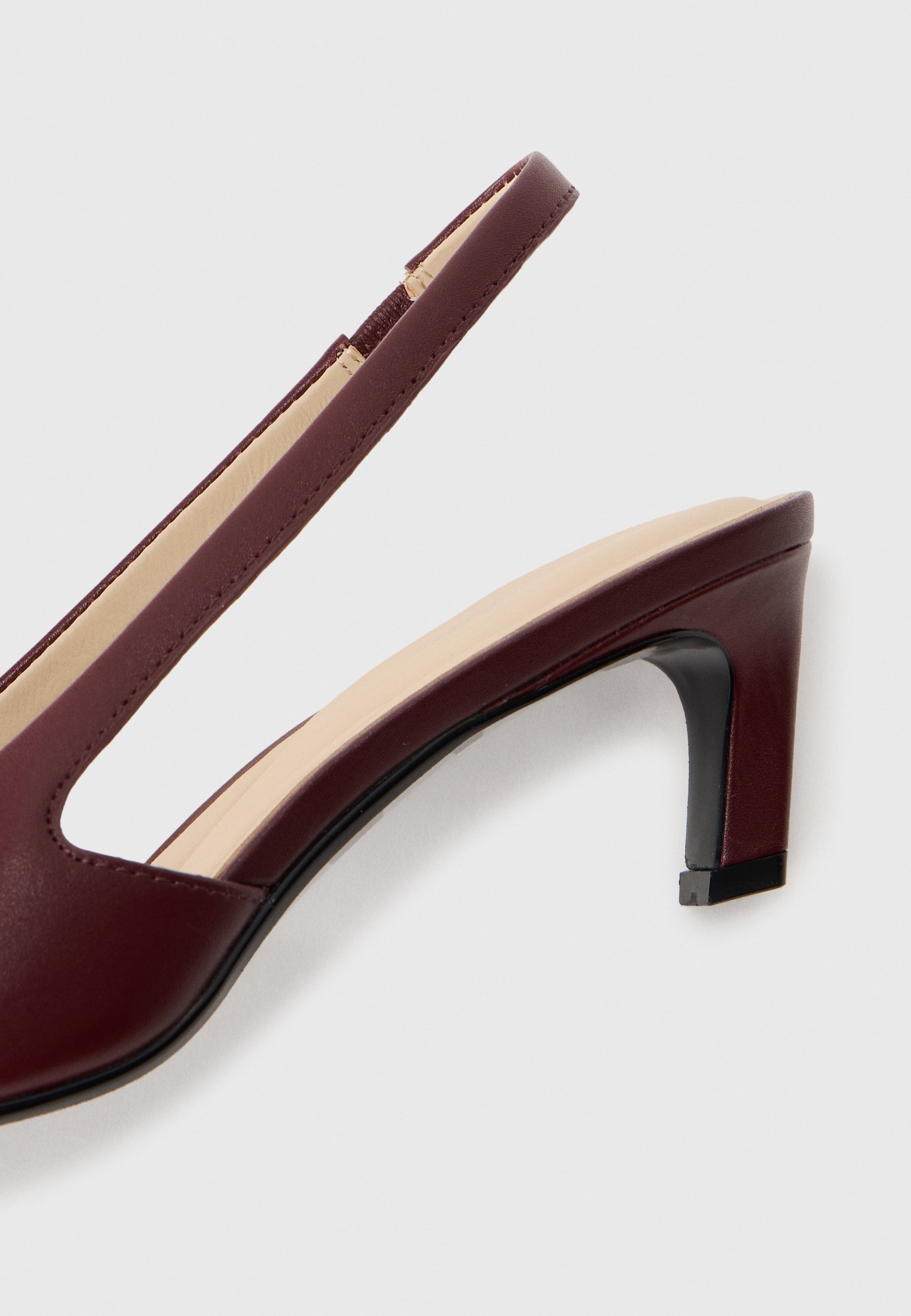 Escarpins Calvin Klein Classic - nouveau bordeaux