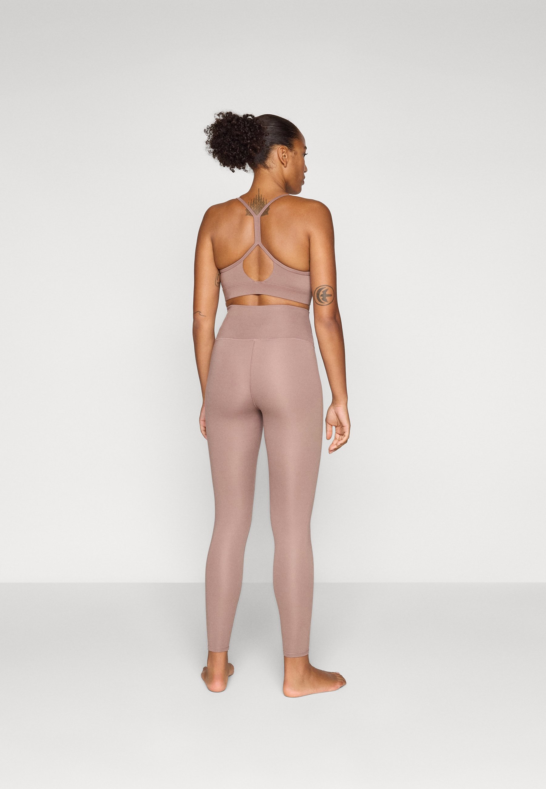 New Balance HARMONY HIGH RISE - Leggings - Earth Shadow