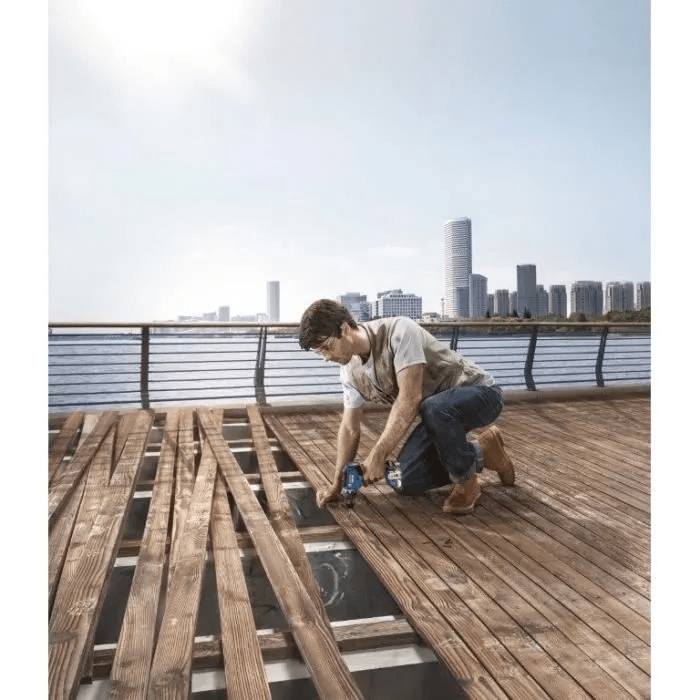 30€ de remise clients CDAV - Perceuse-visseuse Bosch Professional GSR 18V-50 + 2 batteries 2,0Ah + chargeur GAL 18V-20 + 43 acc