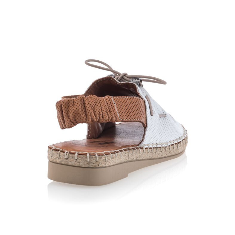 Sandali bianchi da donna / Scarpe aperte in punta