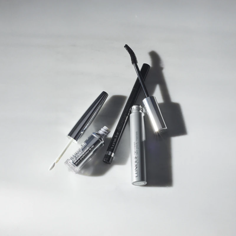 Clinique High Impact™ Easy Liquid Eyeliner - delineador líquido de precisão