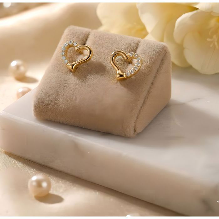 Earrings - Women's - Studs - Heart - 18k Yellow Gold Plated - Sparkling Zircons - 9 x 8 mm