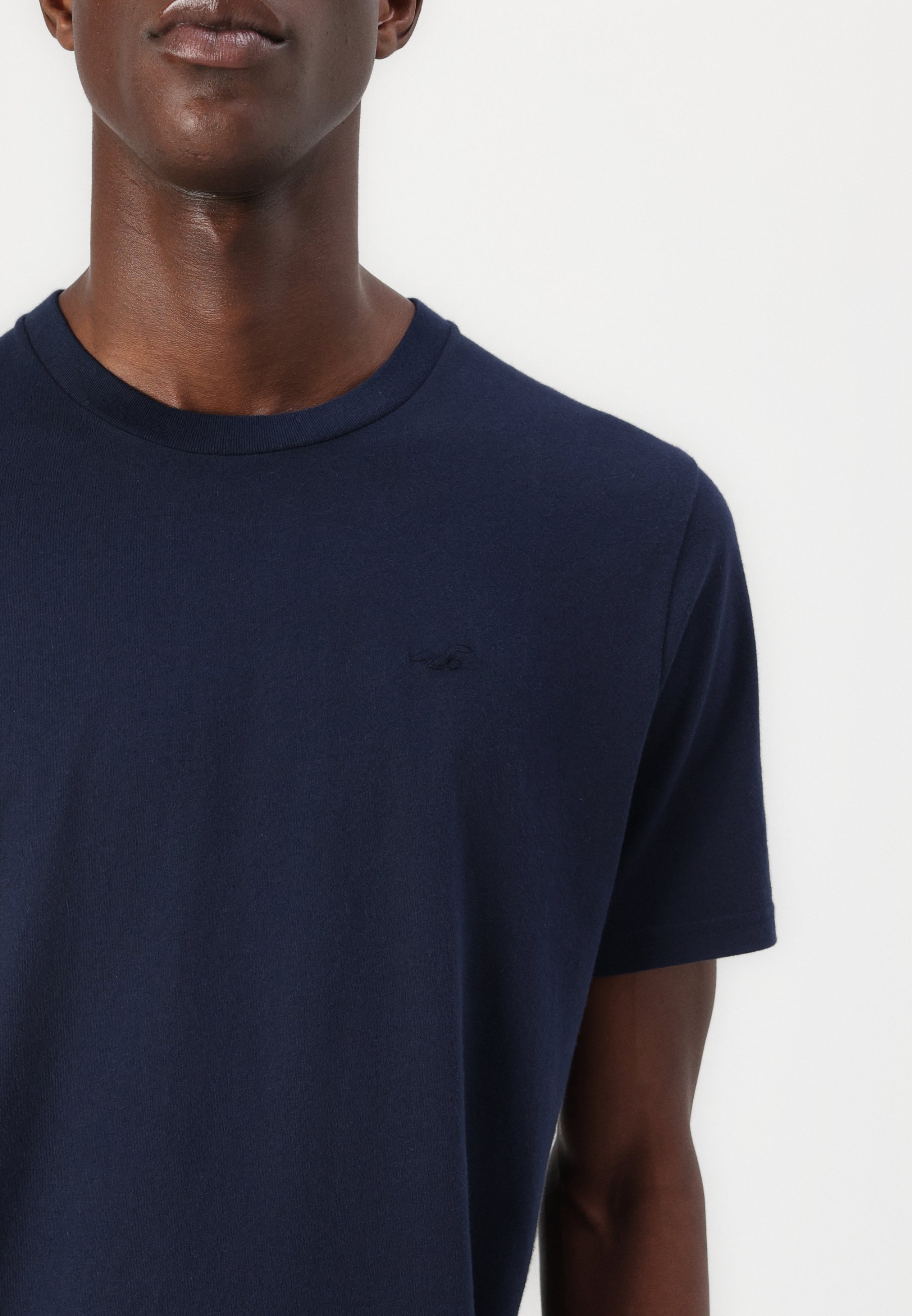 Hollister Co. ICON COOL 5 PACK - Základné tričko - zelená/modrá/biela/khaki/svetlomodrá
