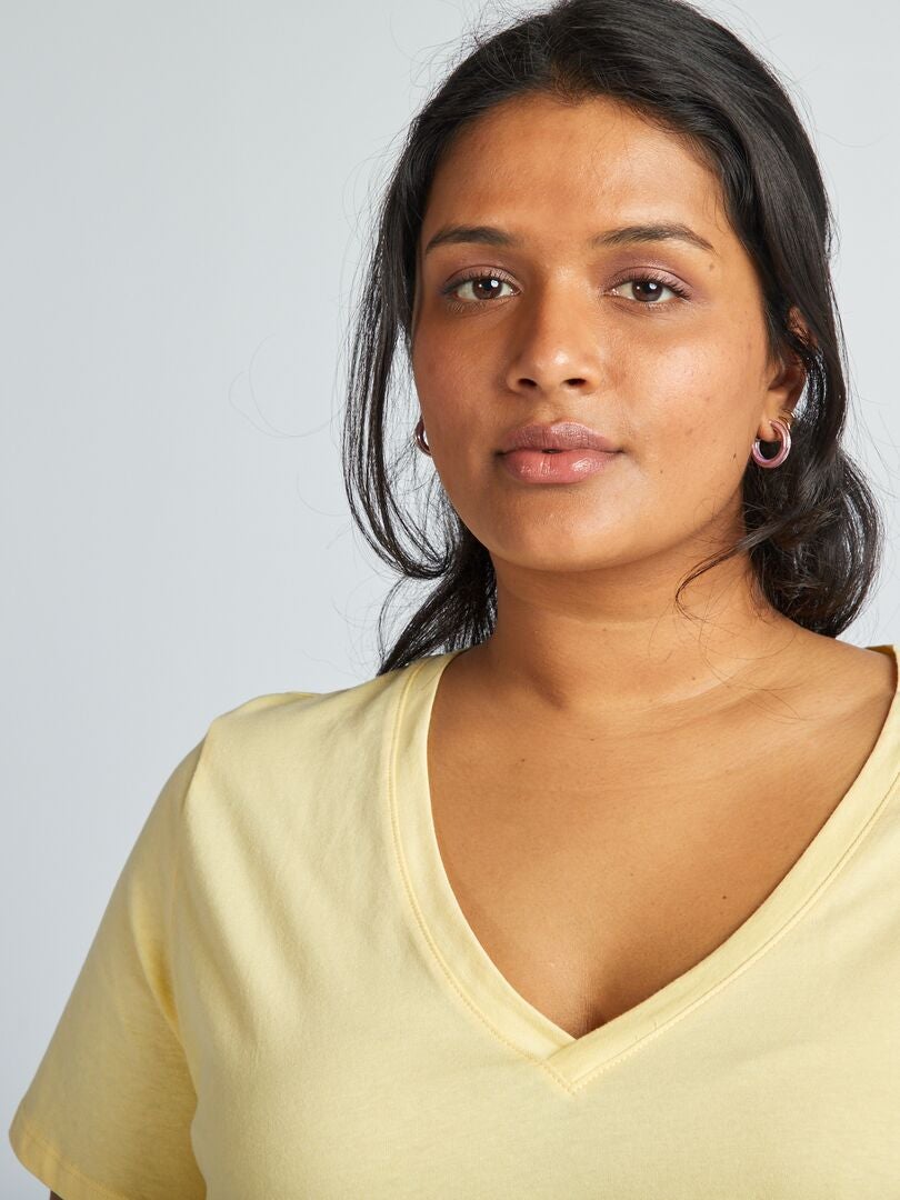 T-shirt met V-hals van jersey - Lichtgeel