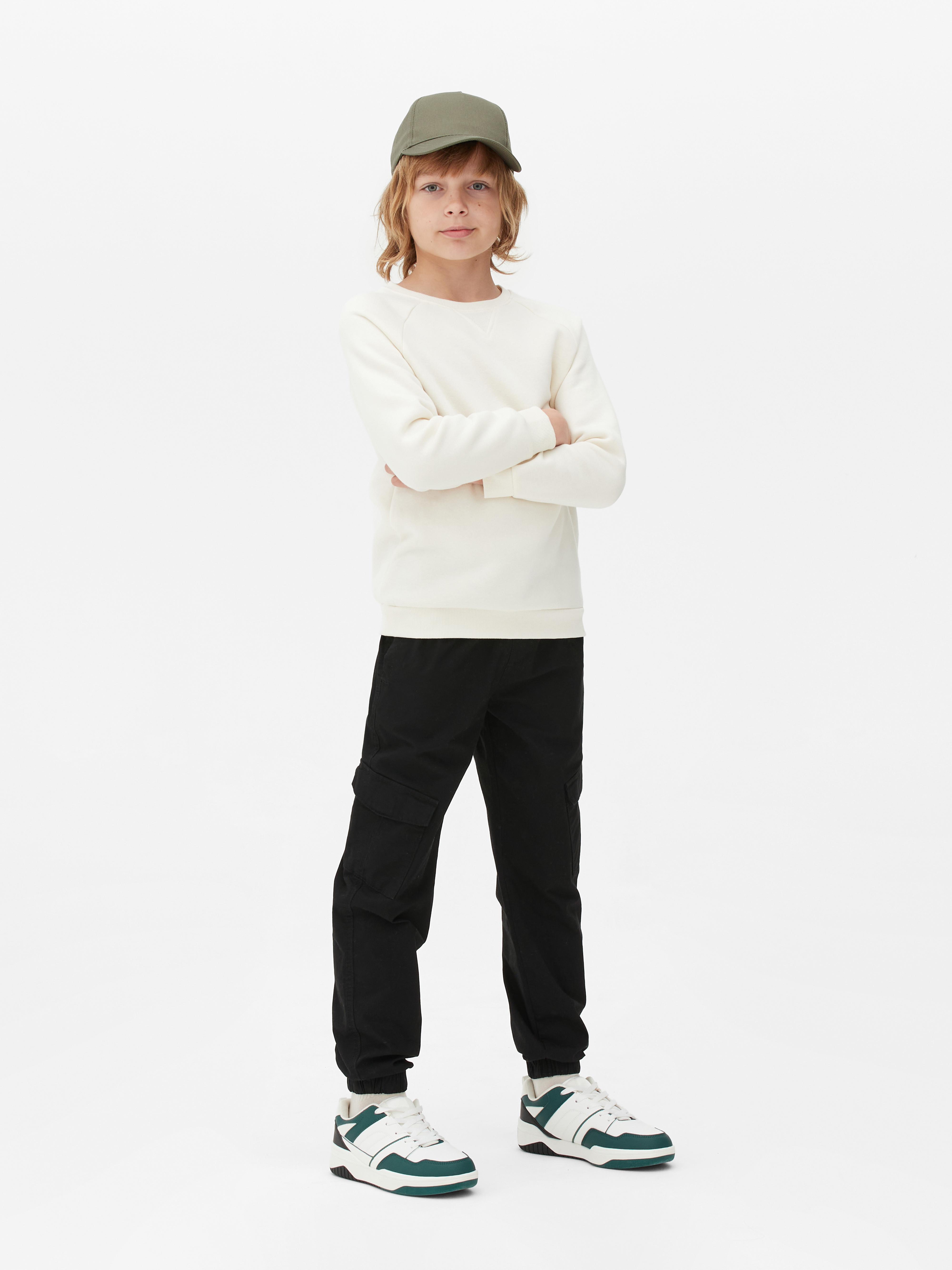 Cargohosen für Jungen. Diese coolen Cargohosen sind ein Must-have für angehende Fashionistas.