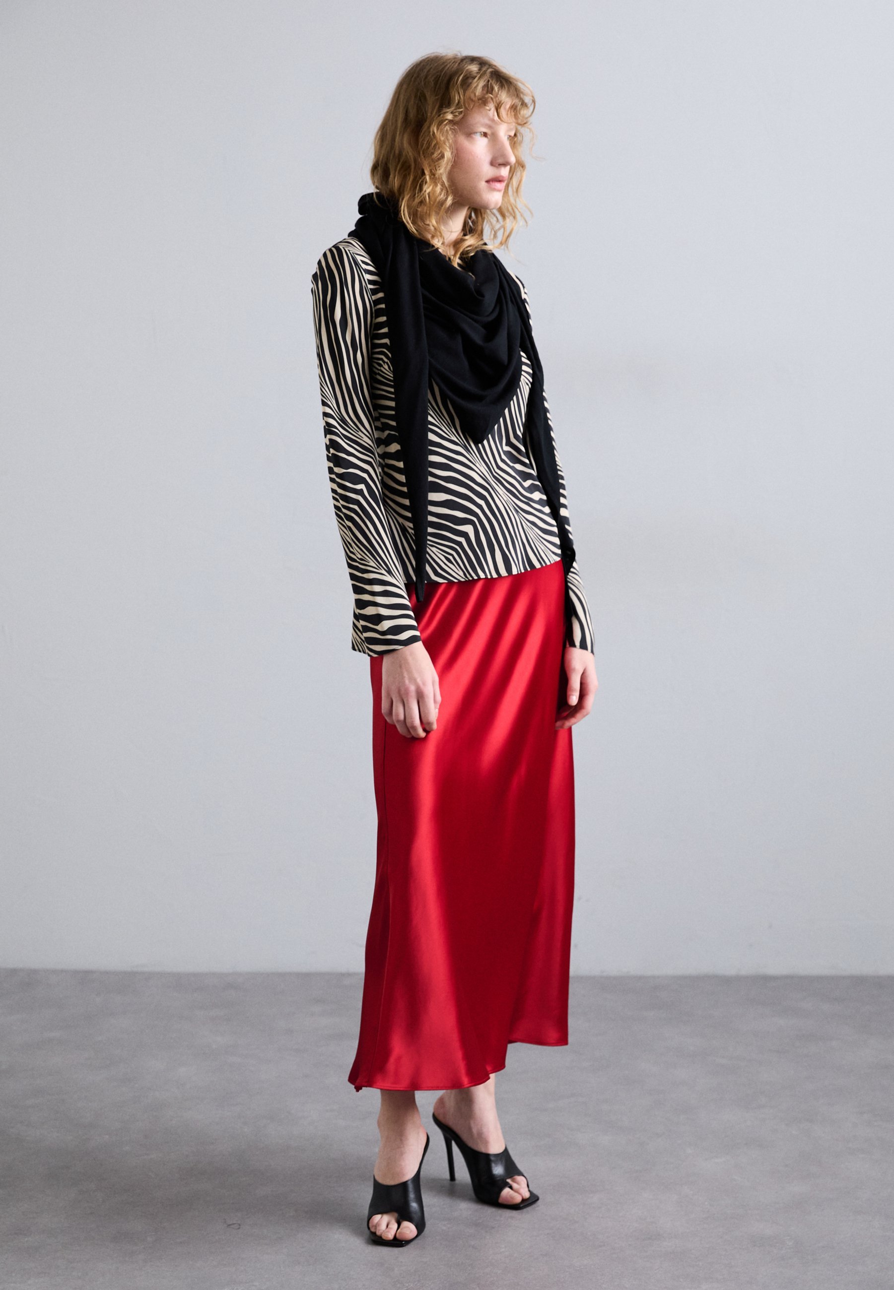 Door Malene Birger DOROTHEA - Sjaal - zwart