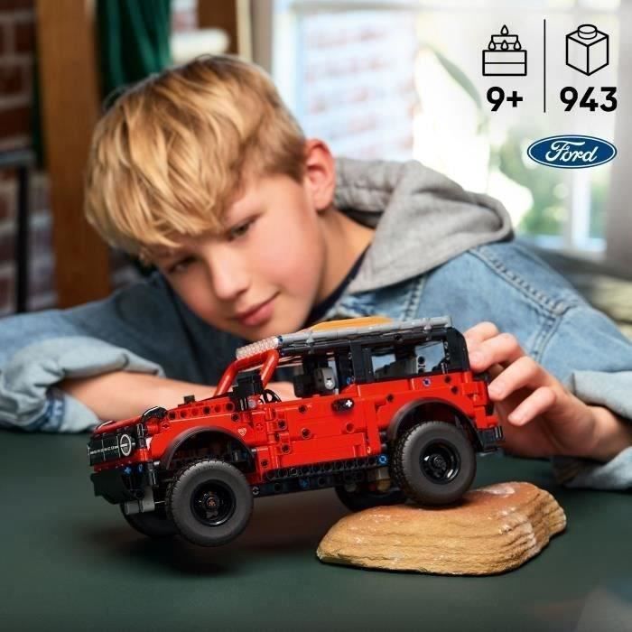 LEGO Technic 42213 Ford Bronco SUV - Set di costruzioni da collezione per bambini dai 9 anni in su