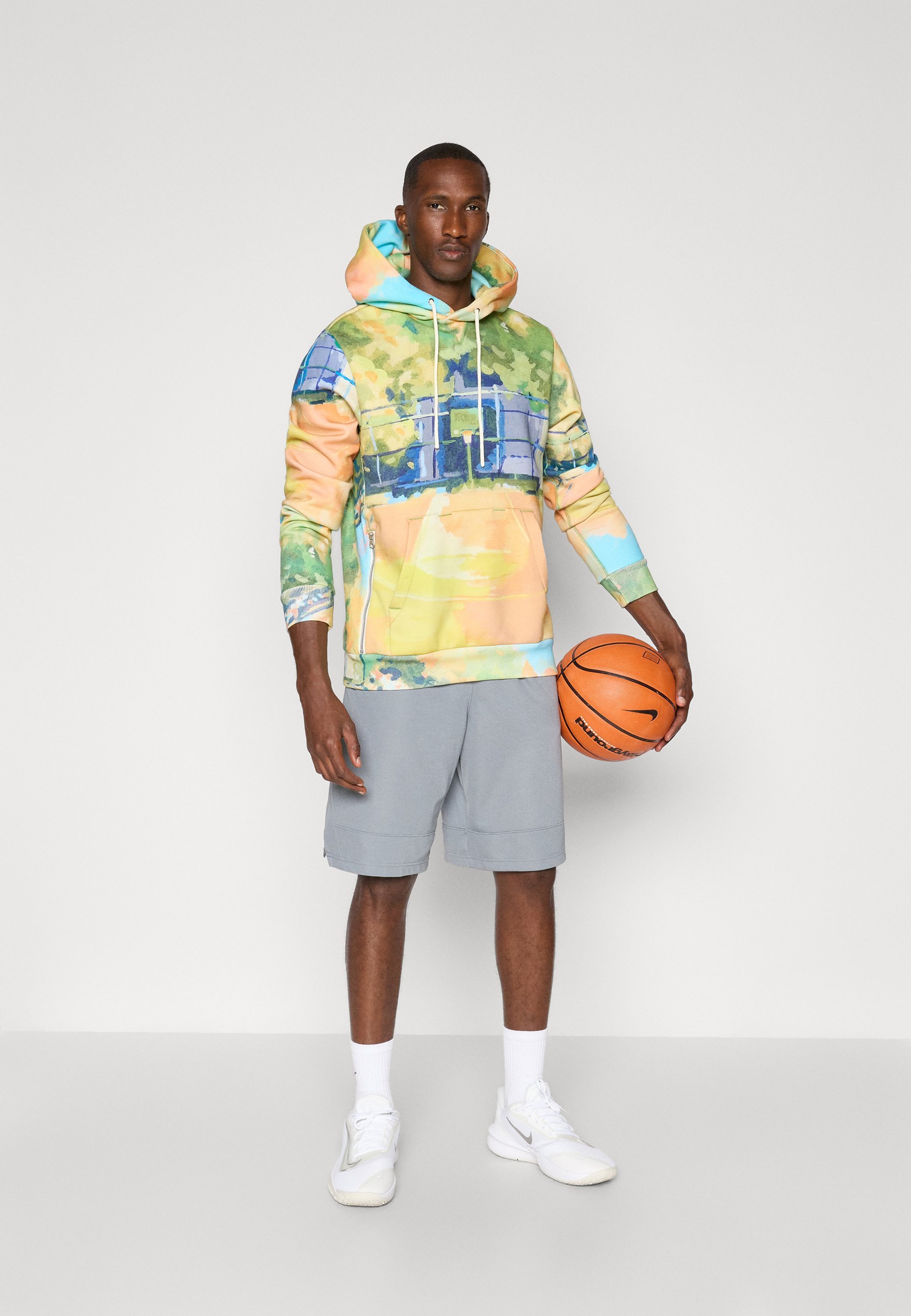 Sweat à capuche Nike Performance STANDARD ISSUE AOP - Malachite/Ivoire pâle