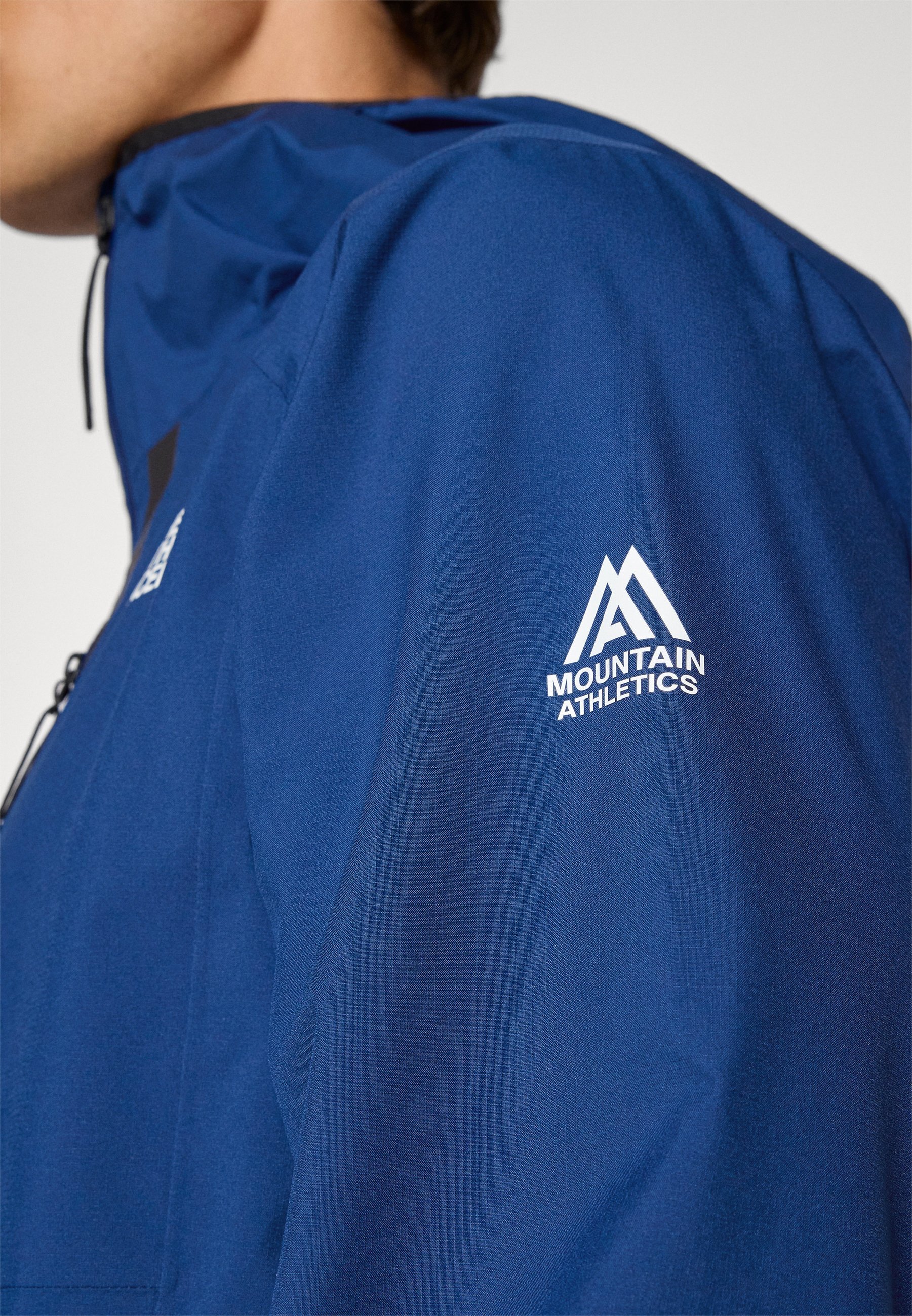 The North Face MOUNTAIN ATHLETICS RAINLIT HOODED - Waterdichte jas - estate blue