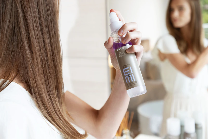 Lak na vlasy Wella Professionals Eimi Thermal Image s tepelnou ochranou