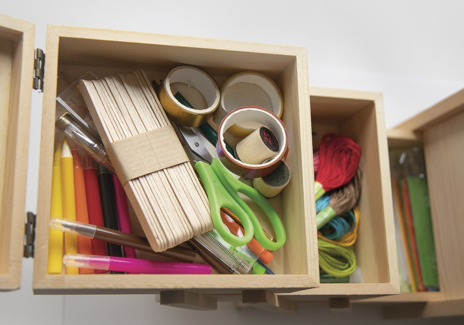Caja de actividades - SYCOMORE - Mi caja de actividades de arte y manualidades - 1000 piezas - Para mayores de 3 años