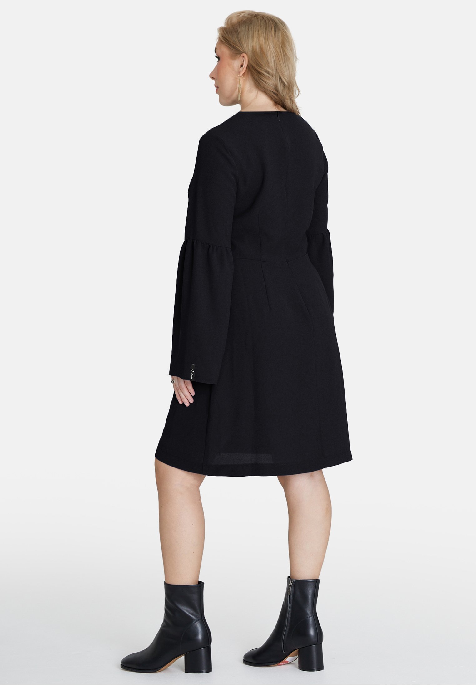 Jascha Stockholm RILEY - Robe de jour - noire