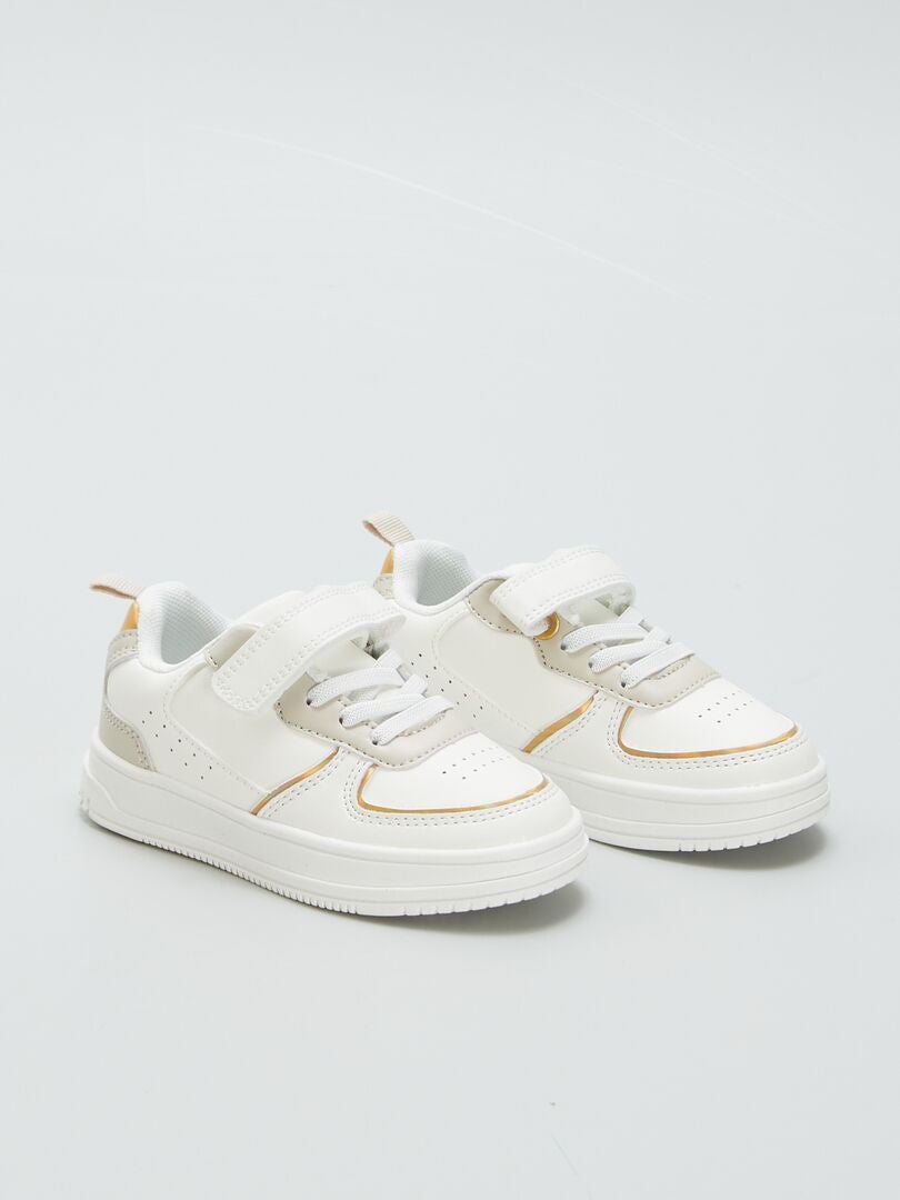 Zapatillas bajas con cierre de velcro - BLANCAS