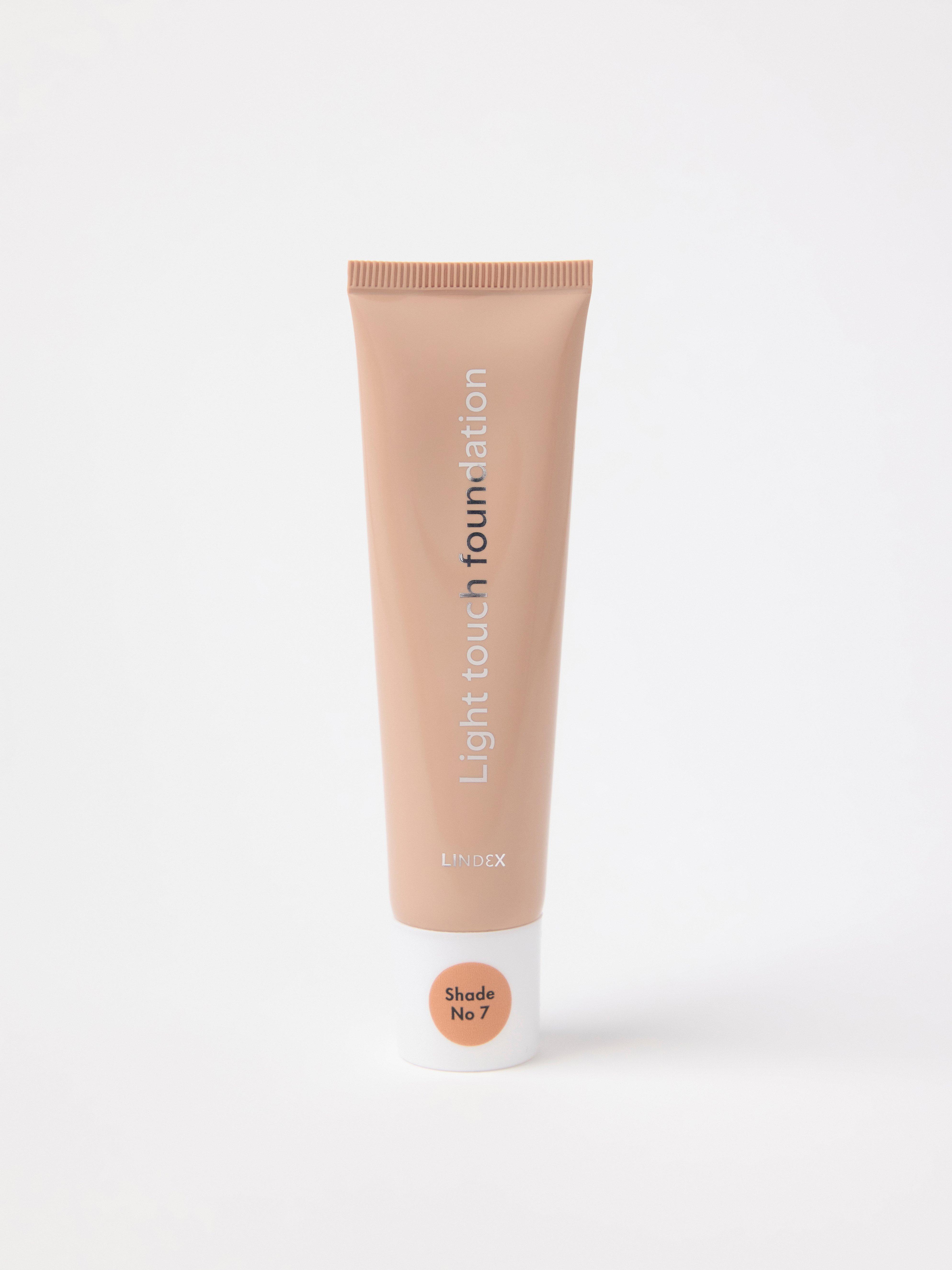 Base Lindex Beauty Light Touch 7