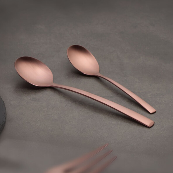 Set de tacâmuri Avelino, 68 de piese, pentru până la 12 persoane, ediție bronz