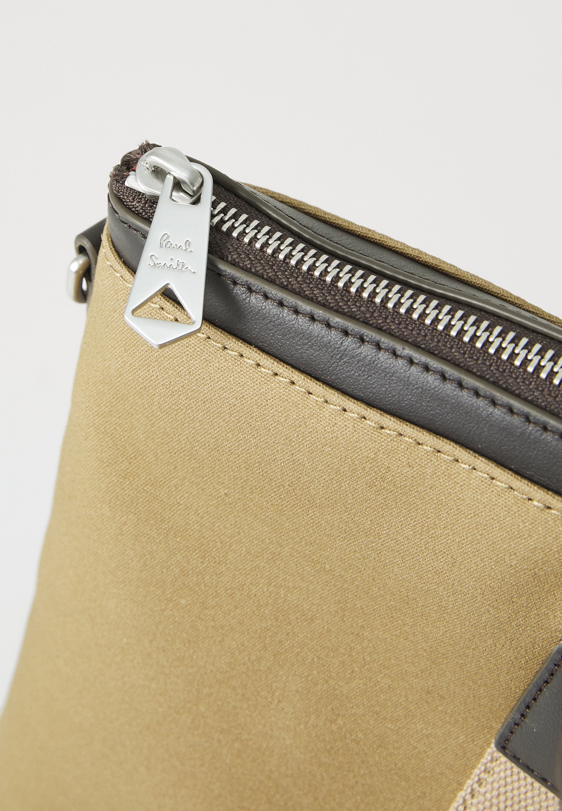 Paul Smith Voyages