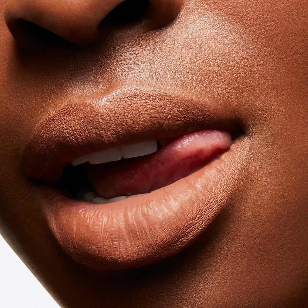 MAC lūpu krāsa Locked Kiss Ink™ šķidrā lūpu krāsa – 5 ml