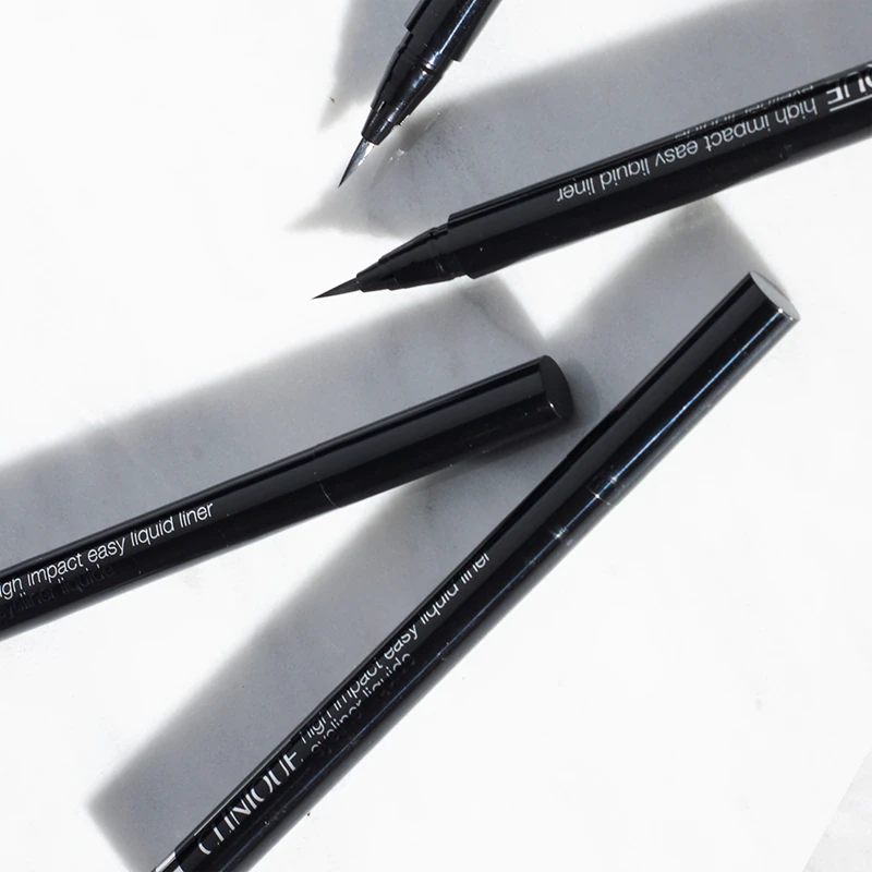 Clinique High Impact™ Easy Liquid Eyeliner - delineador líquido de precisão