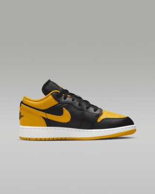 Air Jordan 1 Low Older Kids' Shoes