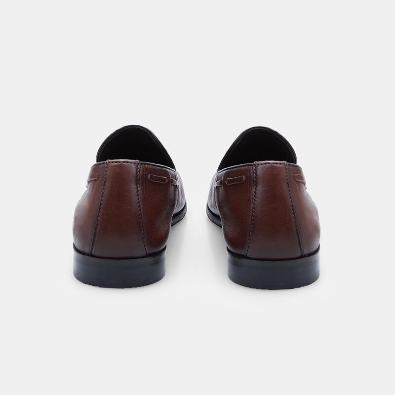 Elegante leren loafers voor heren van BATA