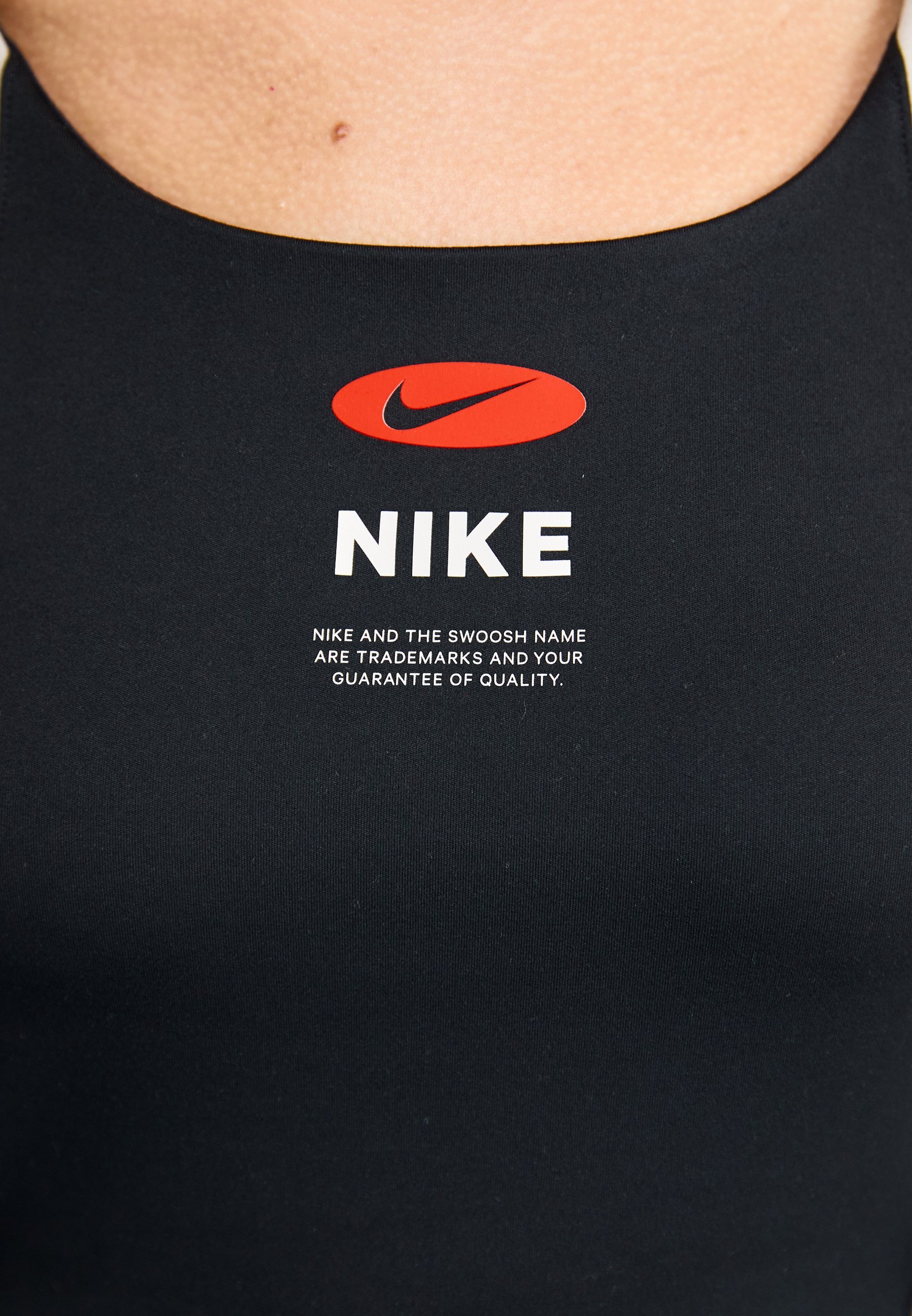 Nike sportkleding tops