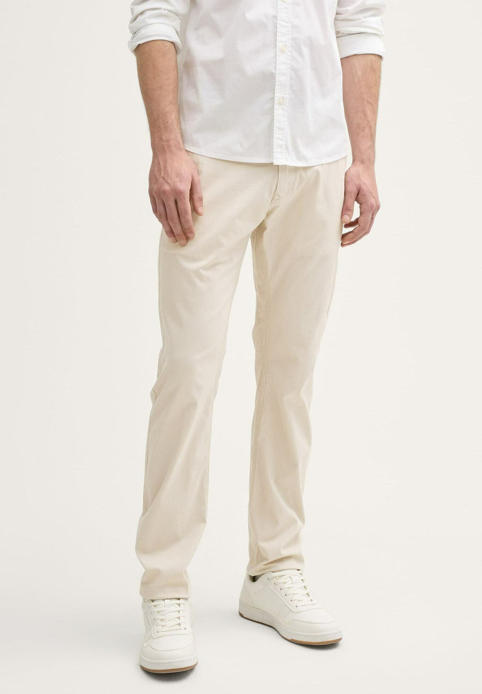 TOM TAILOR TAPERED - Calças Chino - bege claro caju