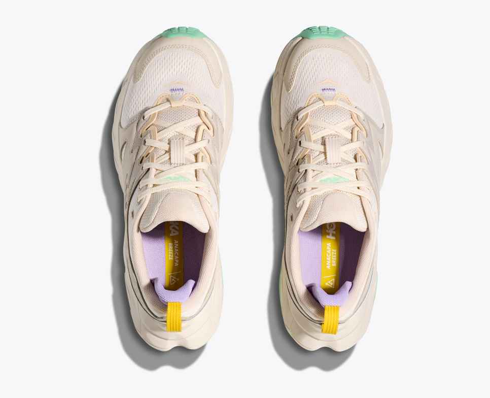 HOKA Anacapa Breeze se distingue par sa couleur albâtre/fluorite à la menthe.