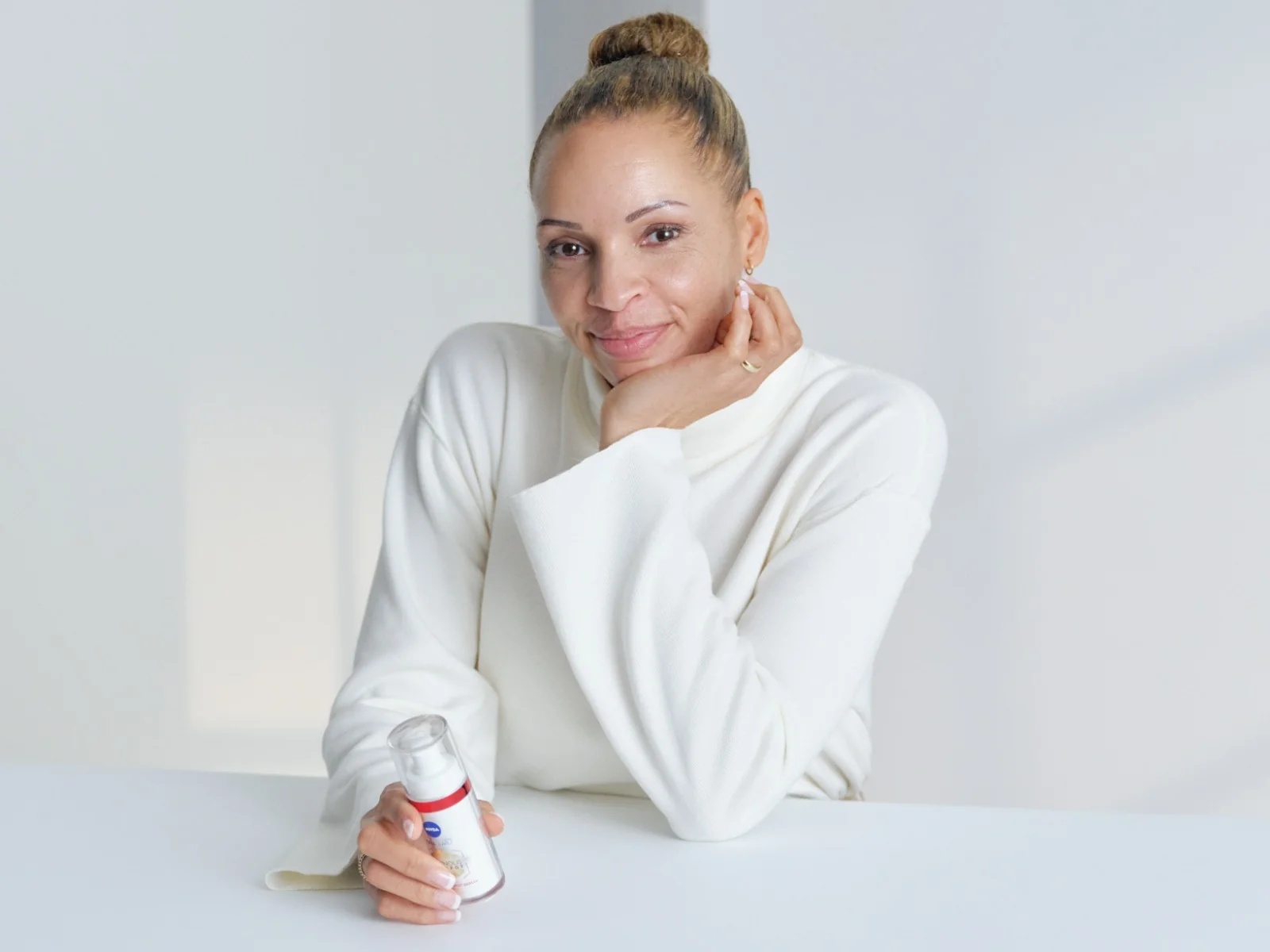 NIVEA Luminous630 2in1 Serum 30ml gegen Hautalterung und Hautunreinheiten