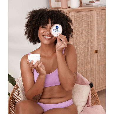 Nivea Body Soufflé Cherry Blossom & Jojoba -vartalovoide 200 ml