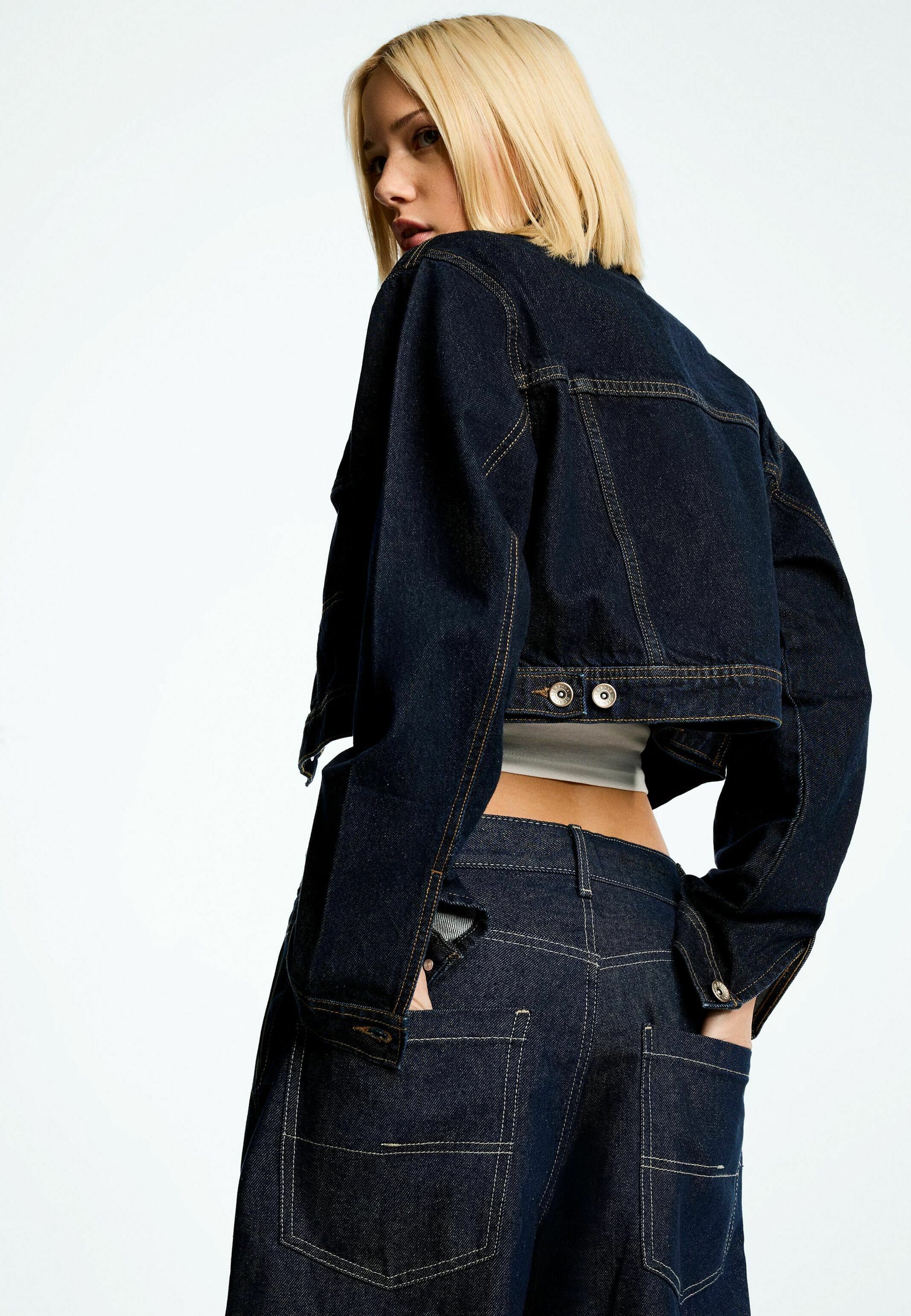 Bershka CROPPED - Giacca di jeans - blu royal