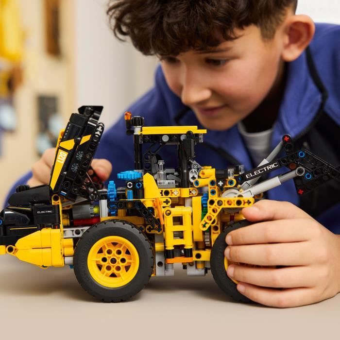 LEGO Technic 42209 Volvo L120 Pala gommata elettrica - Giocattolo per ragazzi dai 9 anni in su
