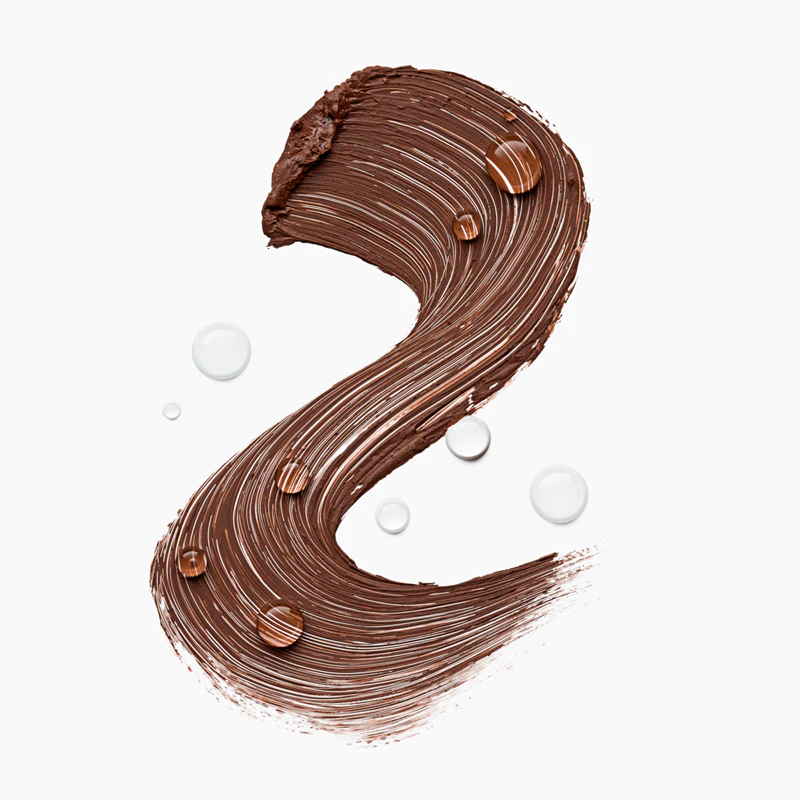 Máscara para cílios à prova d'água Catrice Glam & Doll Volume Brown que alonga, curva e dá volume aos cílios.