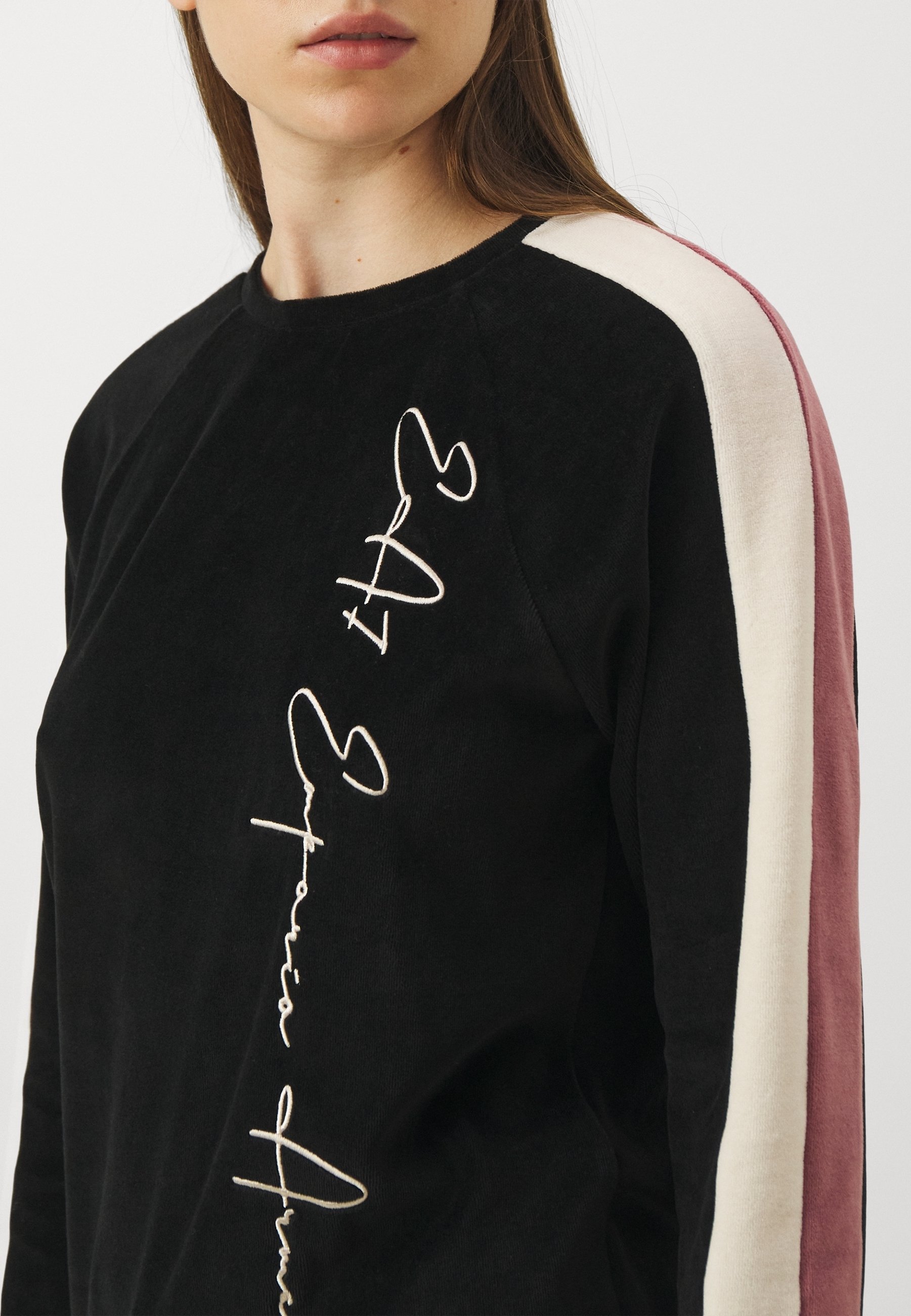 Sweat-shirt Emporio Armani EA7 - noir