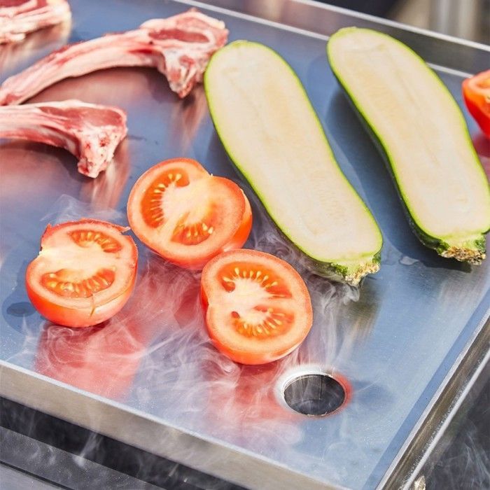 Plancha à gaz Cadix 3 feux - COOKING BOX - Plaque inox 62 x 37,5 cm - Tiroir graisse - Jusqu'à 8 convives - 9,45 kW