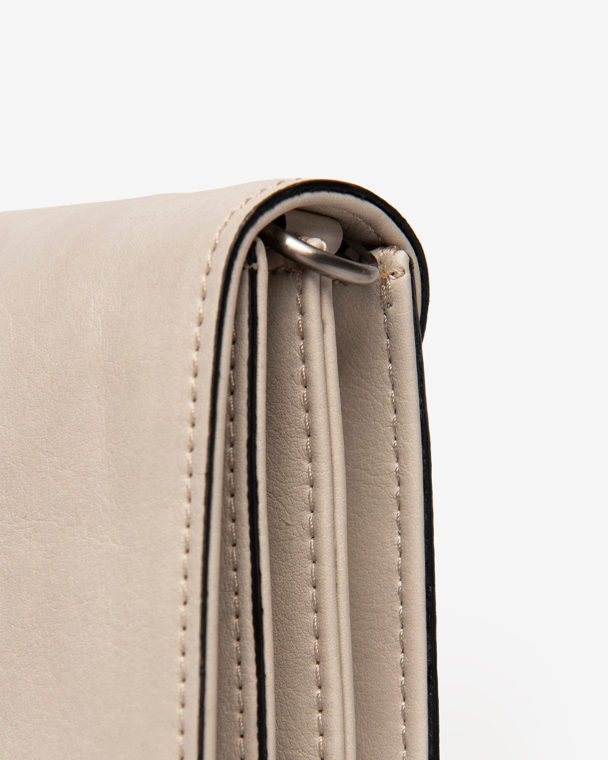  Pochette pour femme en matière technique