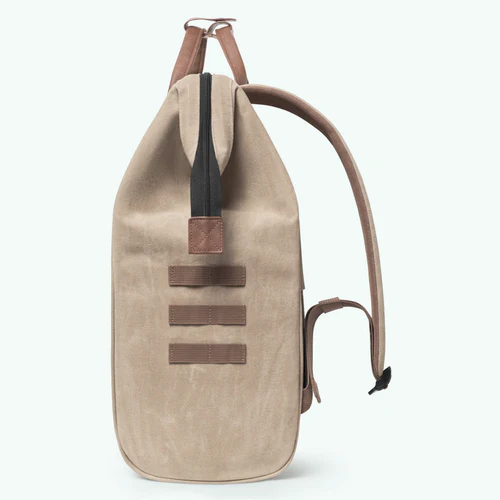 Cabaia Großer Abenteurer-Rucksack mit beiger Klappe