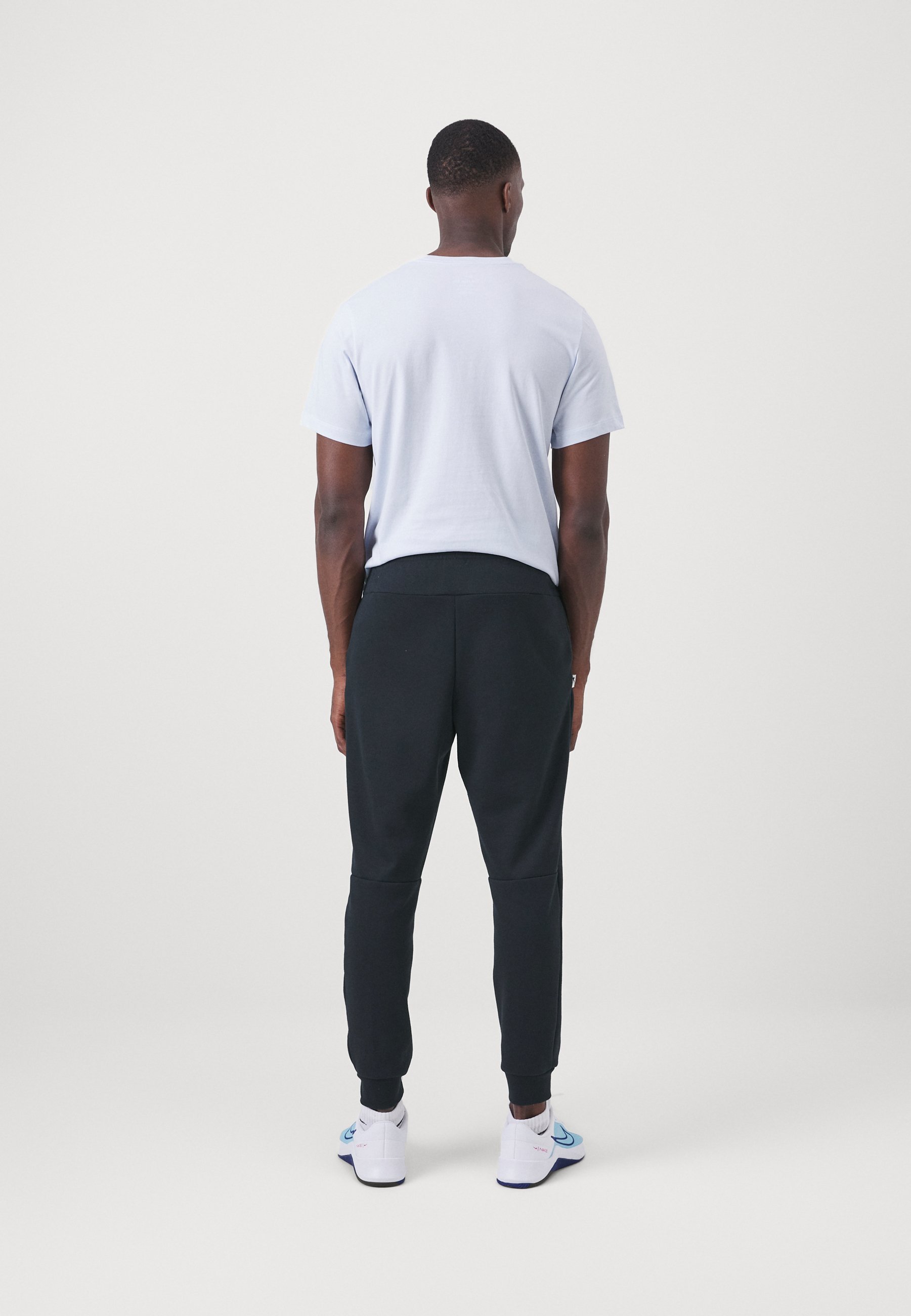 Nike Performance PRIMARY JOGGER PANT - Trainingsbroek - zwart